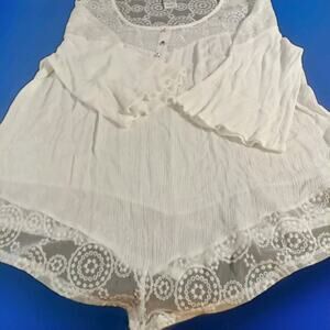 Naif Blouse Flared Sleeves Lace Accents Sz.2X Gold Buttons Boho Cottagecore